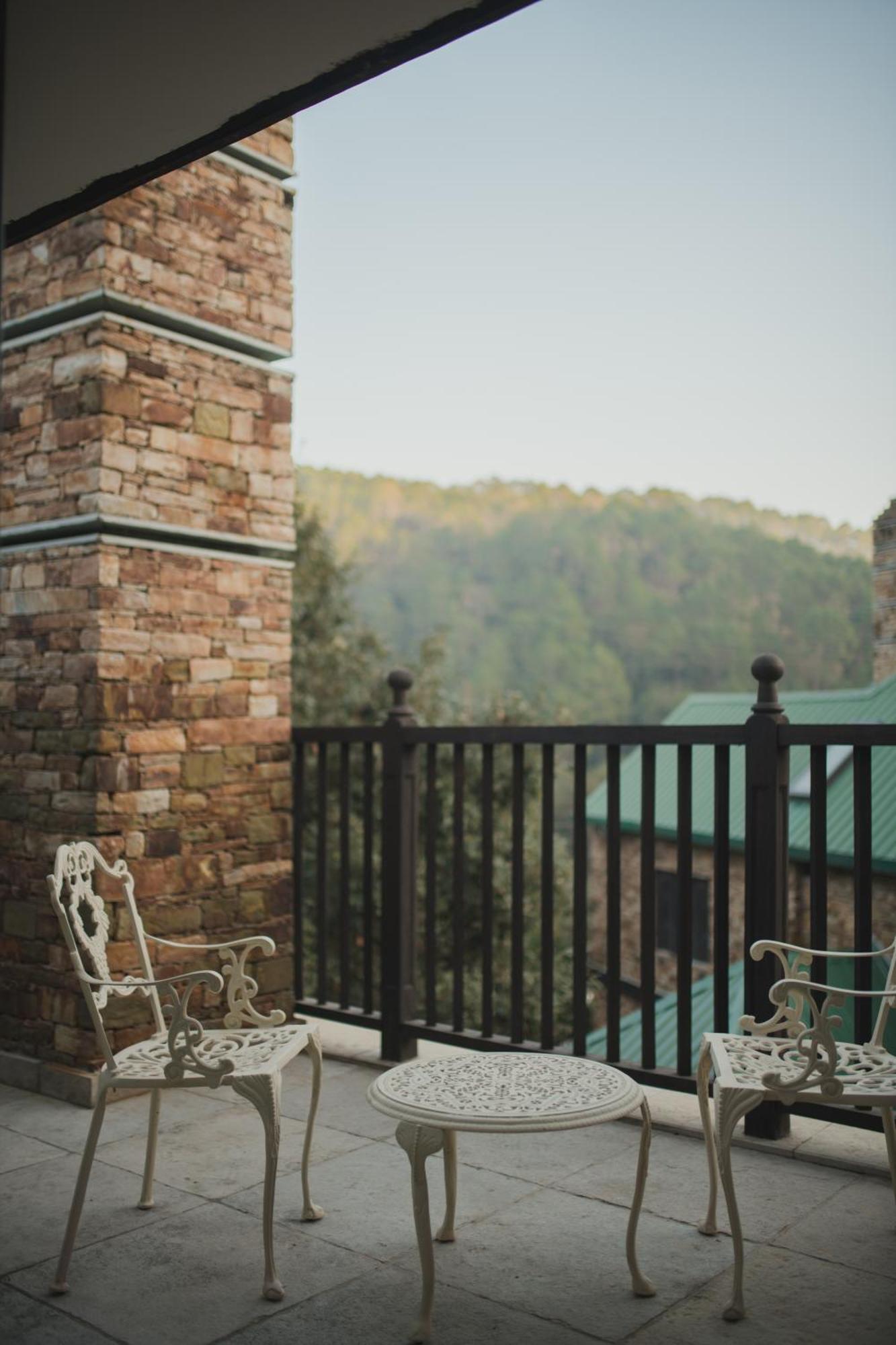 Brij Atmanya Bhowali, Nainital, A Luxury Mountain Escape エクステリア 写真